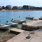 Apartman With Parking Space - 7541 Rogoznica (Sibenik-Knin)