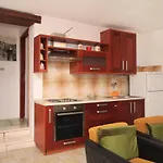 With Parking Space - 7541 Apartmán Rogoznica (Sibenik-Knin)