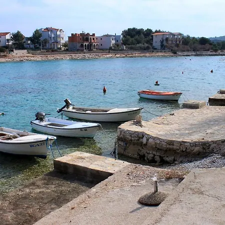 Daire With Parking Space - 7541 Rogoznica (Sibenik-Knin)