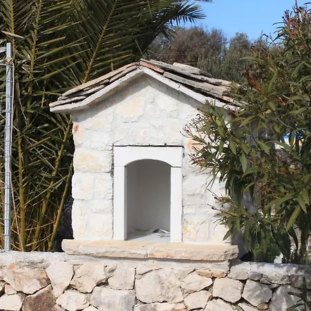 With A Parking Space - 7541 Apartment Rogoznica (Sibenik-Knin)