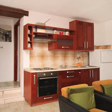 With Parking Space - 7541 Apartment Rogoznica (Sibenik-Knin)