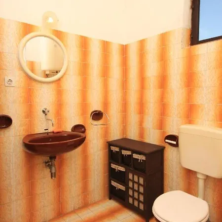With Parking Space - 7541 Apartment Rogoznica (Sibenik-Knin)