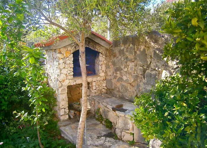 With Parking Space - 7541 Rogoznica (Sibenik-Knin)