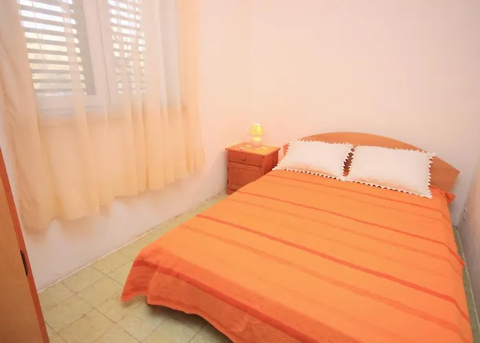 With Parking Space - 7541 Apartamento